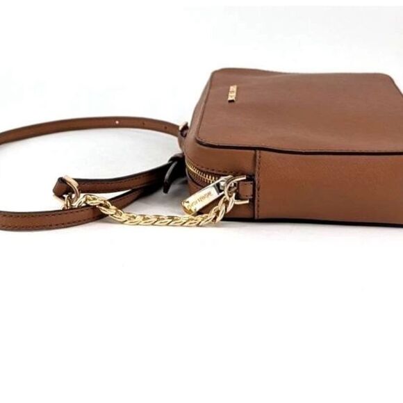 Michael Kors Jet Set Large
Brown Saffiano Leather Top Zip
Crossbody Bag Purse - Picture 2 of 7